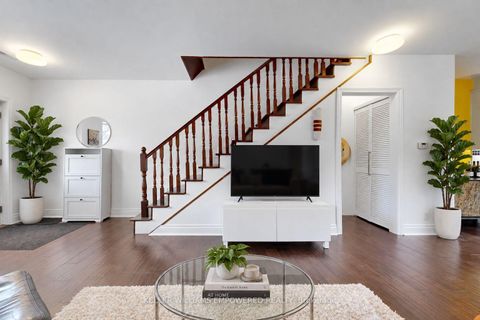 Photo 4 at 274 Wallace Avenue, Junction, Toronto