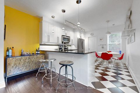 Photo 5 at 274 Wallace Avenue, Junction, Toronto