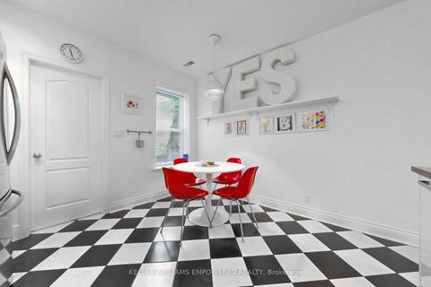 Photo 10 at 274 Wallace Avenue, Junction, Toronto