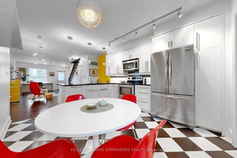 Photo 11 at 274 Wallace Avenue, Junction, Toronto
