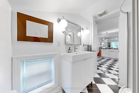 Photo 13 at 274 Wallace Avenue, Junction, Toronto