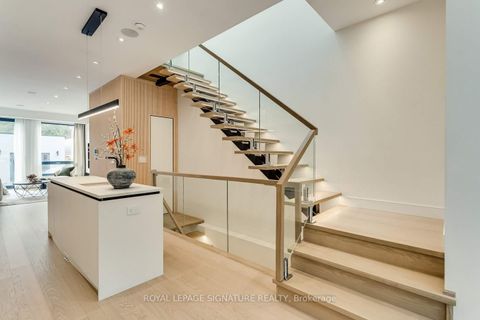 Photo 7 at 511 Woburn Avenue, Nortown, Toronto