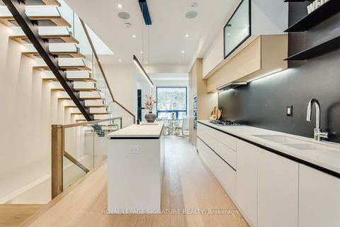 Photo 12 at 511 Woburn Avenue, Nortown, Toronto