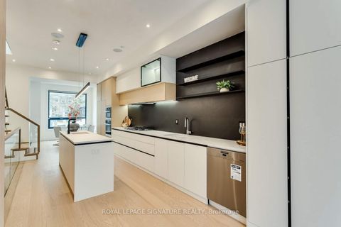Photo 13 at 511 Woburn Avenue, Nortown, Toronto