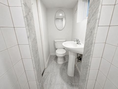 Photo 17 at 916 Woodbine Avenue, Woodbine Corridor, Toronto