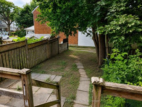 Photo 18 at 916 Woodbine Avenue, Woodbine Corridor, Toronto