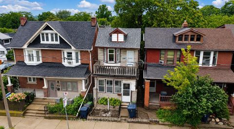 Photo 21 at 916 Woodbine Avenue, Woodbine Corridor, Toronto