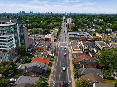 Photo 24 at 916 Woodbine Avenue, Woodbine Corridor, Toronto