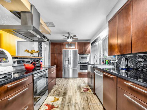 Photo 12 at 121 Janray Drive, Woburn, Toronto
