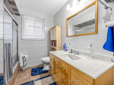 Photo 19 at 121 Janray Drive, Woburn, Toronto