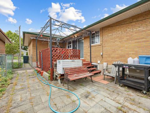 Photo 31 at 121 Janray Drive, Woburn, Toronto