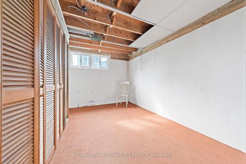 Photo 23 at 29 Heavitree Drive, CFB, Toronto