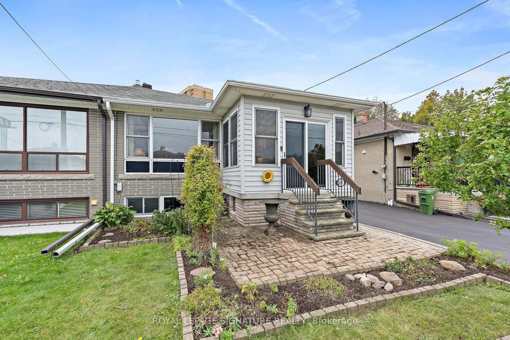 29 Heavitree Drive, CFB, Toronto 