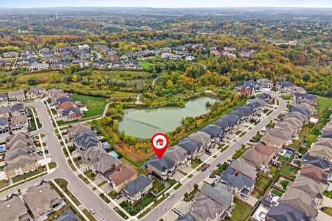 Photo 1 at 10 Rolling Green Court, Kleinburg, Vaughan