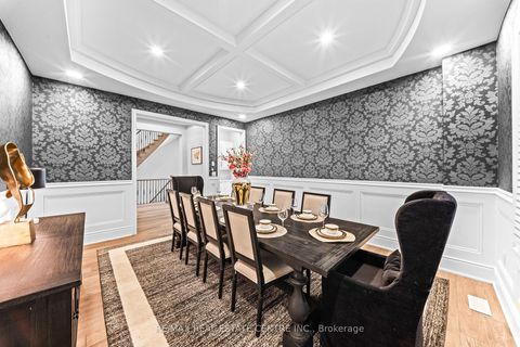 Photo 6 at 10 Rolling Green Court, Kleinburg, Vaughan
