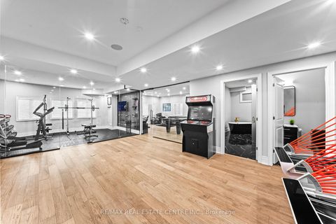 Photo 39 at 10 Rolling Green Court, Kleinburg, Vaughan