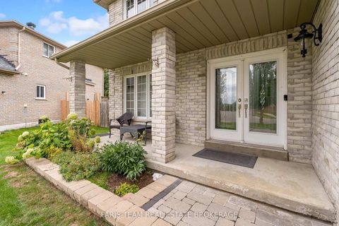 Photo 3 at 114 Ruffet Drive, Edgehill Drive, Barrie