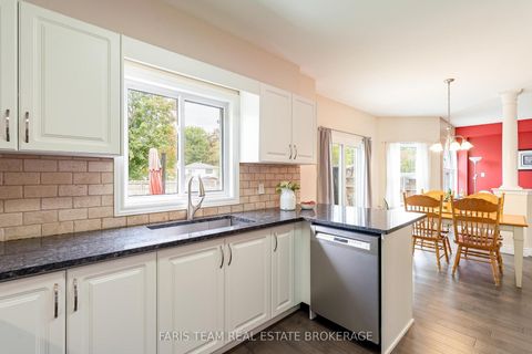 Photo 9 at 114 Ruffet Drive, Edgehill Drive, Barrie