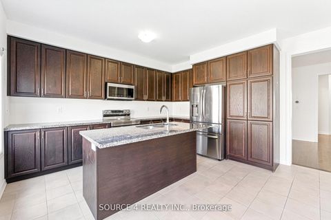 Photo 13 at 376 Danny Wheeler Boulevard, Keswick North, Georgina
