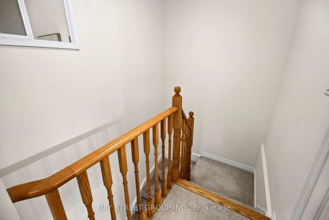 Photo 15 at 23 - 1 Eaton Park Lane E, L'Amoreaux, Toronto