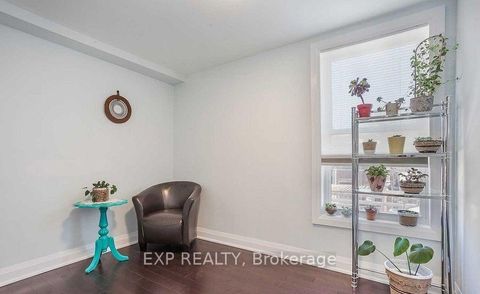 Photo 17 at 1231 Bathurst Street, Casa Loma, Toronto