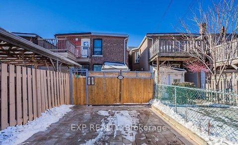 Photo 29 at 1231 Bathurst Street, Casa Loma, Toronto