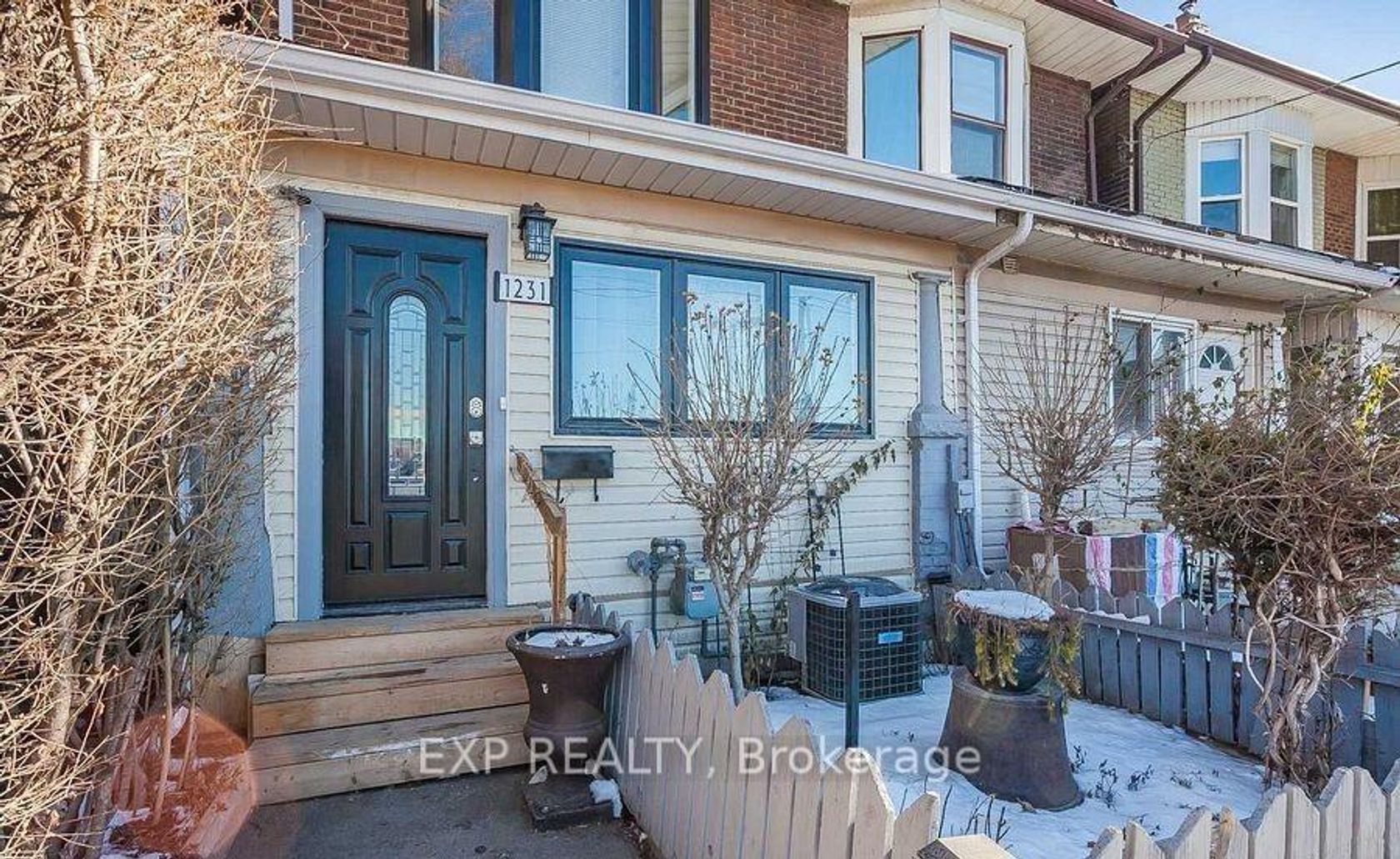 1231 Bathurst Street, Casa Loma, Toronto 