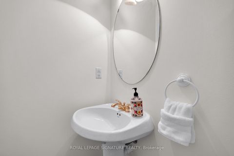 Photo 11 at 104 Pleasant Boulevard, Moore Park, Toronto