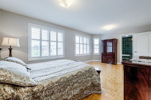 Photo 23 at 164 Golden Gate Circle, Sonoma Heights, Vaughan