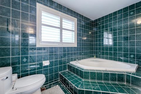 Photo 25 at 164 Golden Gate Circle, Sonoma Heights, Vaughan