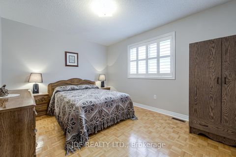 Photo 26 at 164 Golden Gate Circle, Sonoma Heights, Vaughan