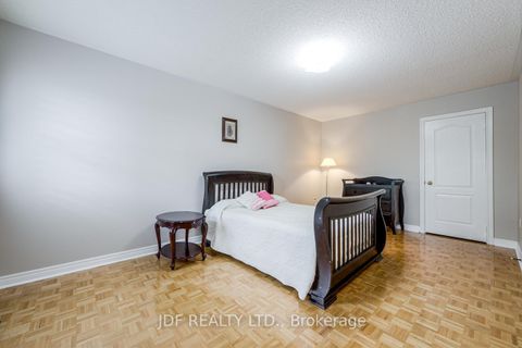 Photo 32 at 164 Golden Gate Circle, Sonoma Heights, Vaughan