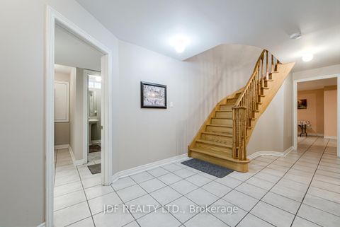 Photo 35 at 164 Golden Gate Circle, Sonoma Heights, Vaughan