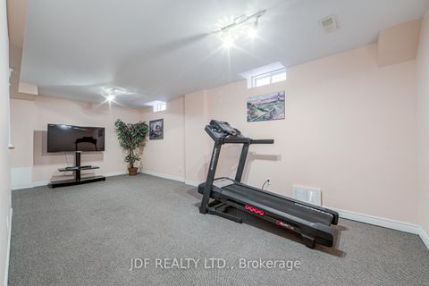 Photo 36 at 164 Golden Gate Circle, Sonoma Heights, Vaughan