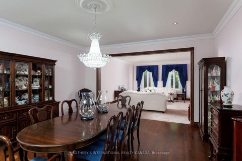 Photo 10 at 47 Great Oak Drive, Rosethorn, Toronto