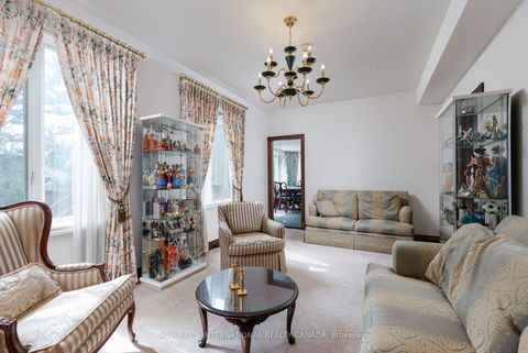 Photo 12 at 47 Great Oak Drive, Rosethorn, Toronto