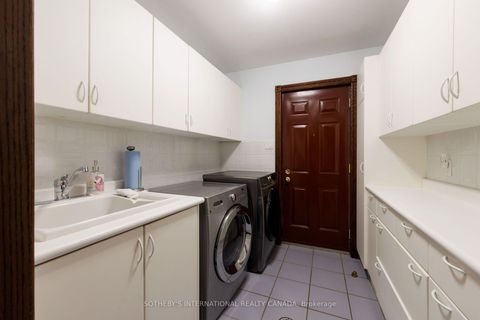 Photo 14 at 47 Great Oak Drive, Rosethorn, Toronto