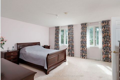 Photo 19 at 47 Great Oak Drive, Rosethorn, Toronto