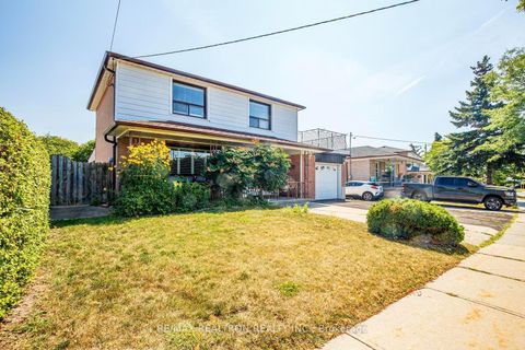 Photo 2 at 115 Hullmar Drive, Black Creek, Toronto