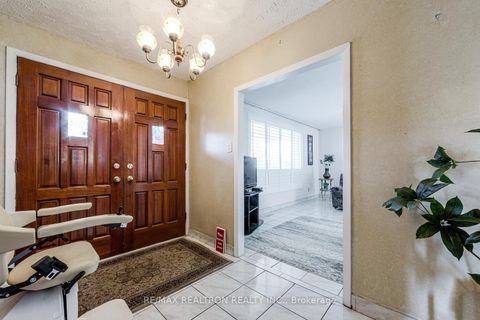 Photo 4 at 115 Hullmar Drive, Black Creek, Toronto