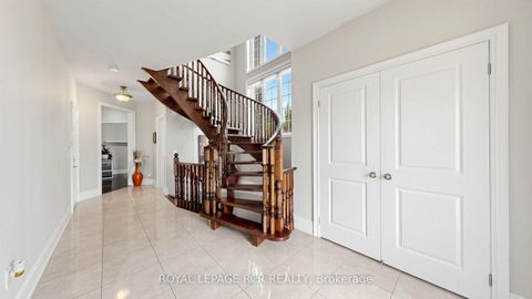 Photo 7 at 30 Fairmont Ridge Trail, Nobleton, King