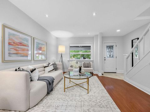 Photo 6 at 4 Kenrae Road, Leaside, Toronto