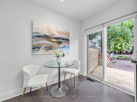 Photo 16 at 4 Kenrae Road, Leaside, Toronto