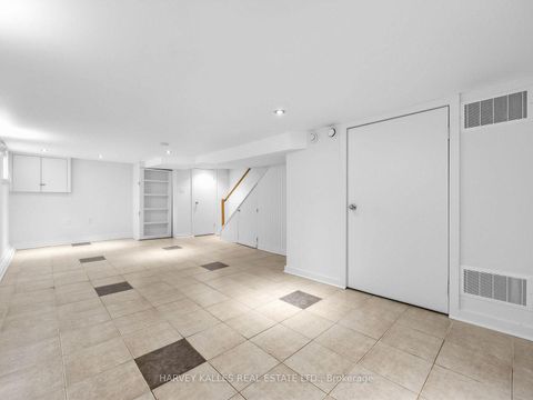 Photo 26 at 4 Kenrae Road, Leaside, Toronto