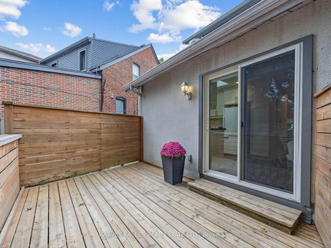 Photo 29 at 4 Kenrae Road, Leaside, Toronto