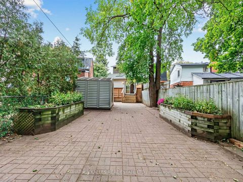 Photo 33 at 4 Kenrae Road, Leaside, Toronto