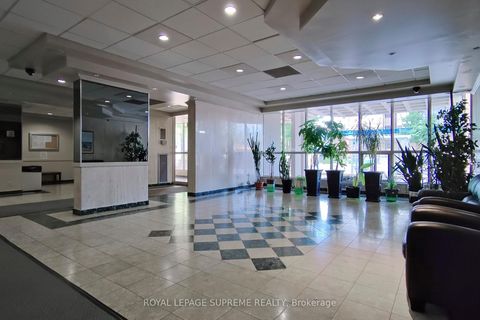 Photo 3 at 401 - 135 Marlee Avenue, Belgravia, Toronto