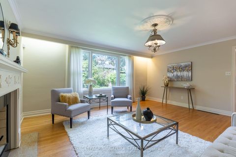 Photo 6 at 38 Danville Drive, Windfields, Toronto
