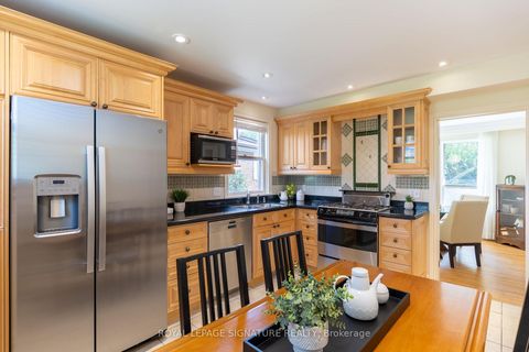 Photo 10 at 38 Danville Drive, Windfields, Toronto