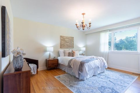 Photo 15 at 38 Danville Drive, Windfields, Toronto